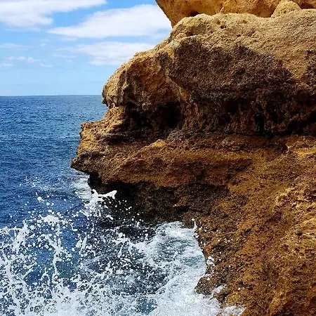 아파트 Albufeira, With Terrace, Views, 5 Min To 알부페이라