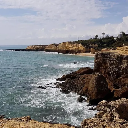 아파트 Albufeira, With Terrace, Views, 5 Min To